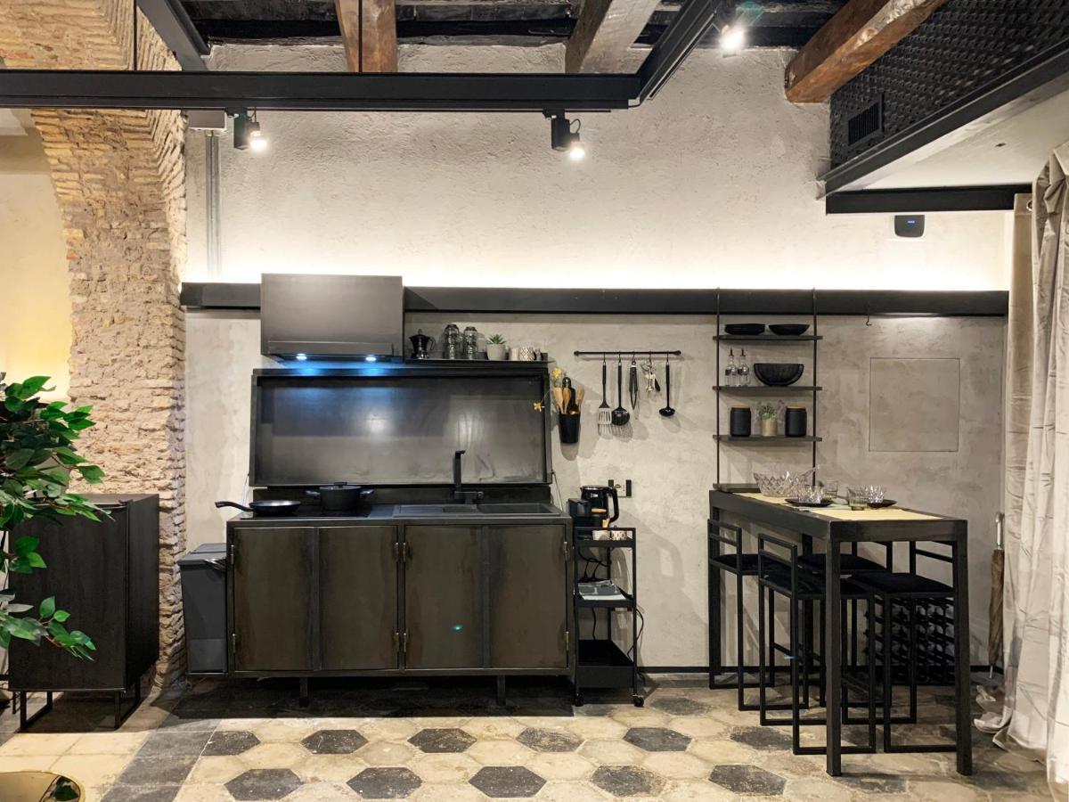 Romantic Wellness Apartment Colosseo المظهر الخارجي الصورة