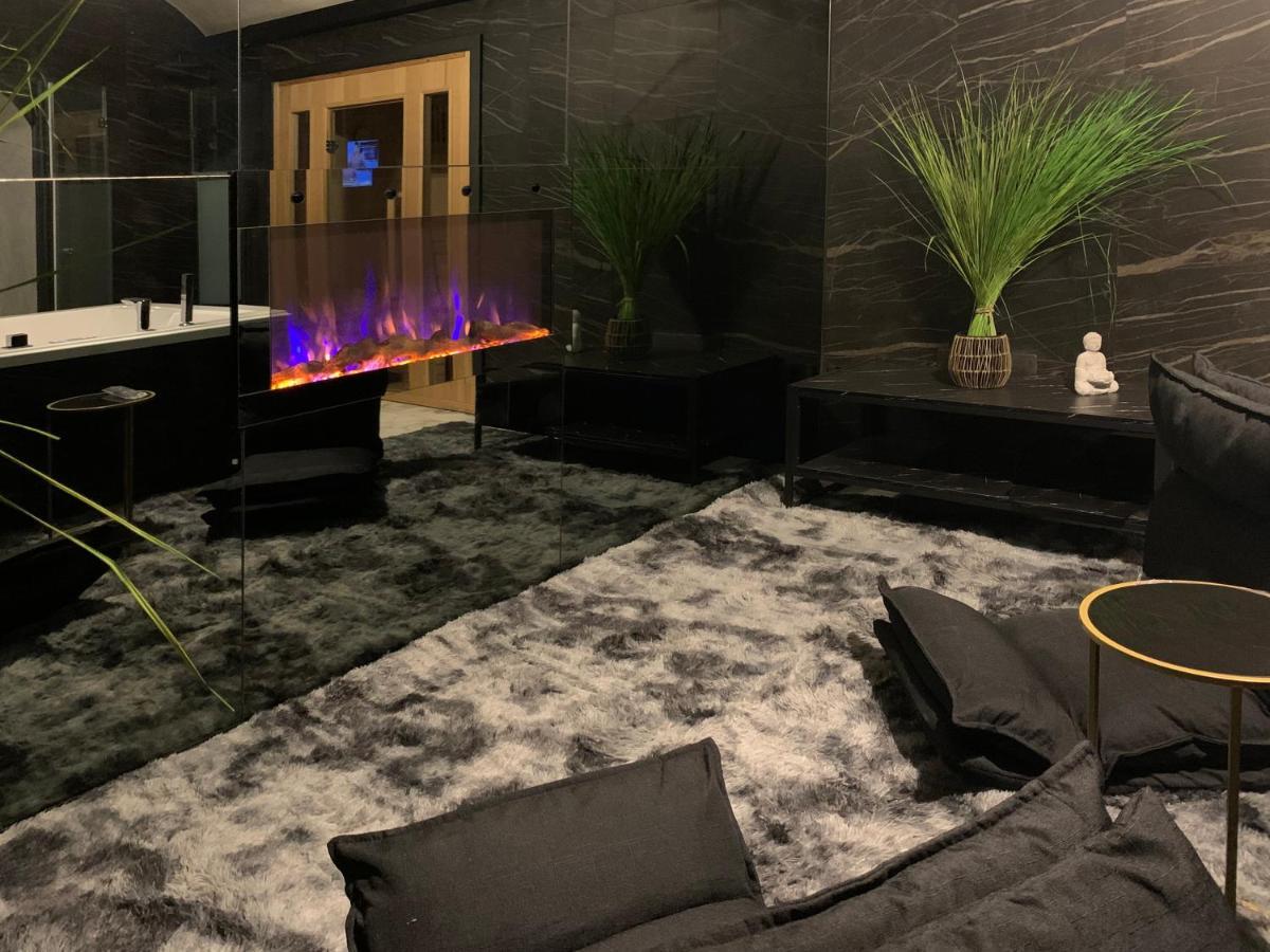 Romantic Wellness Apartment Colosseo المظهر الخارجي الصورة